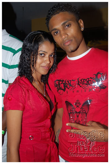 unfaithful_2010-056