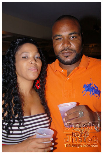 unfaithful_2010-059