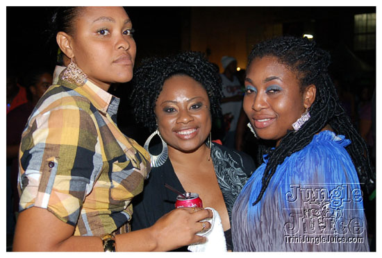 uwi_splash_2010-041