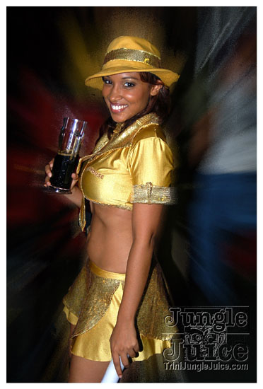 uwi_splash_2010-047