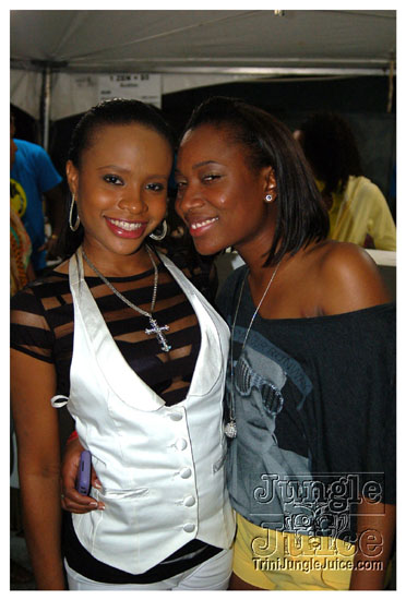 uwi_splash_2010-103