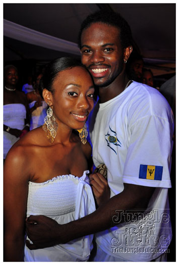 glow_2011-031