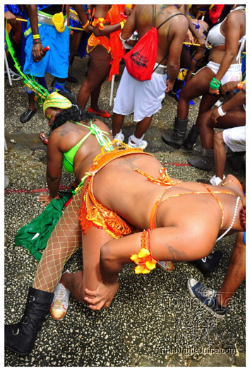 kadooment_day_2011_pt1-145