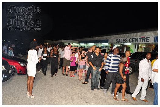 rihanna_loud_tour_2011-002