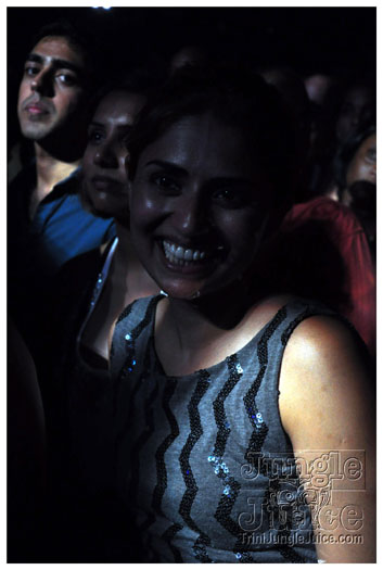 rihanna_loud_tour_2011-275