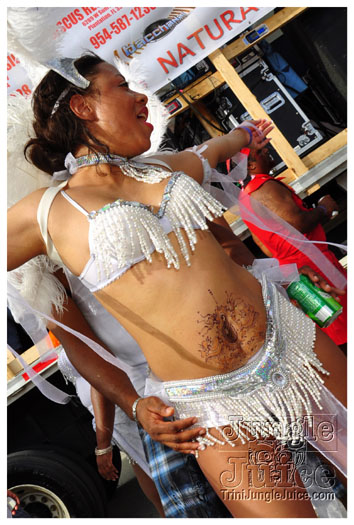 miami_carnival_2011_part1-175