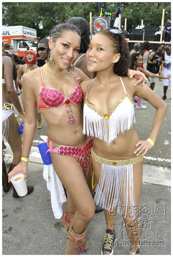 miami_carnival_2011_part6-159
