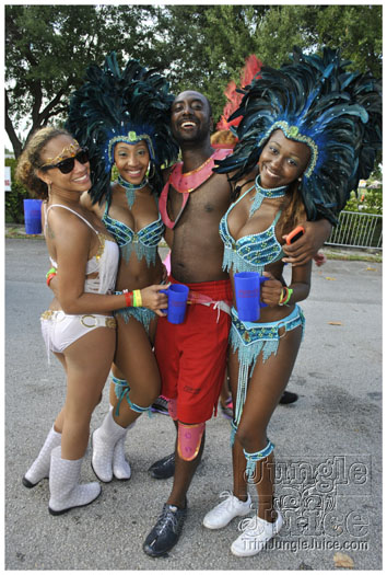 miami_carnival_2011_part6-185