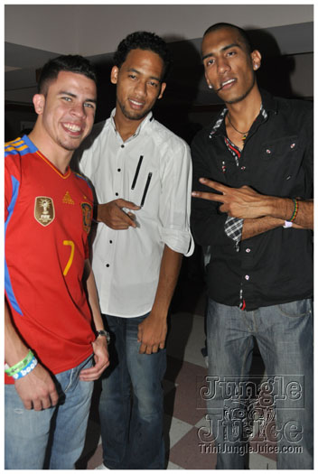 soca_360_jun11-043
