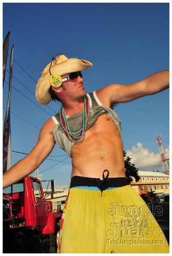 cayman_carnival_2011_part3-243