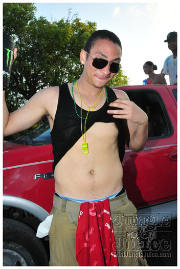 cayman_carnival_2011_part3-260