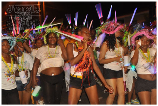 grenada_mon_night_mas_2011-131