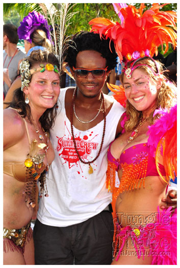 grenada_carnival_tues_2011_pt1-176