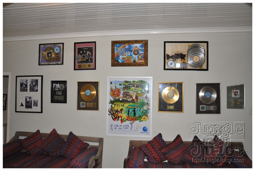bacchanal_ja_extras_2011-047
