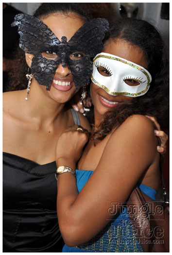 au_bal_masque_jan28-014