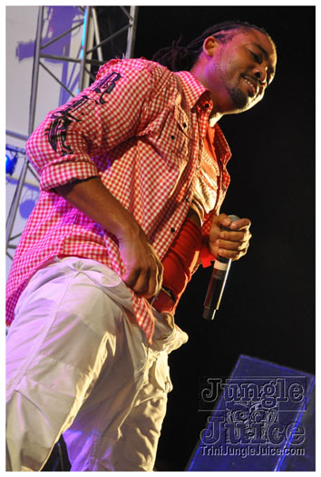 colour_me_red_2011-201