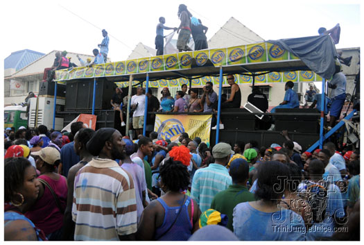 svg_jouvert_2011-106