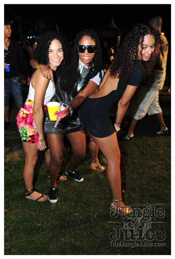 beach_house_2011_part1-139