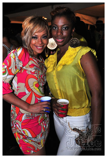 beach_house_2011_part1-195