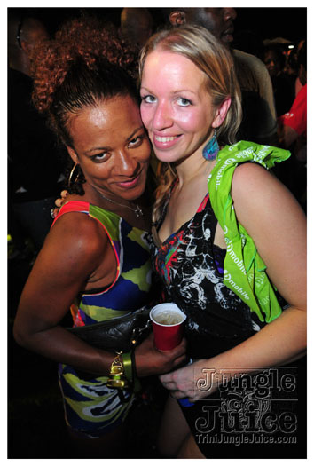 beach_house_2011_part1-209
