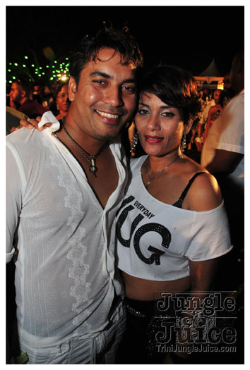 beach_house_2011_part1-257