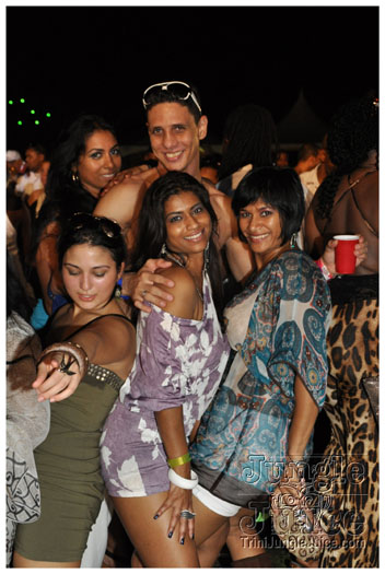 beach_house_2011_part2-211