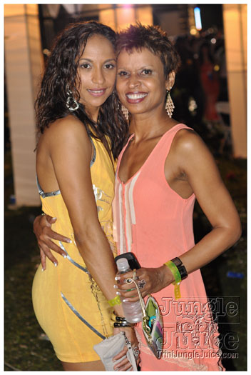 beach_house_2011_part2-336