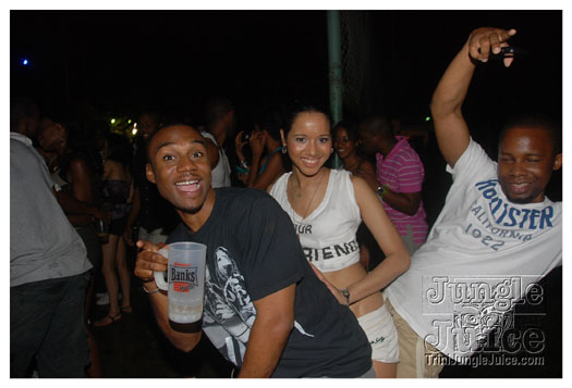blue_range_cooler_fete_2011-096