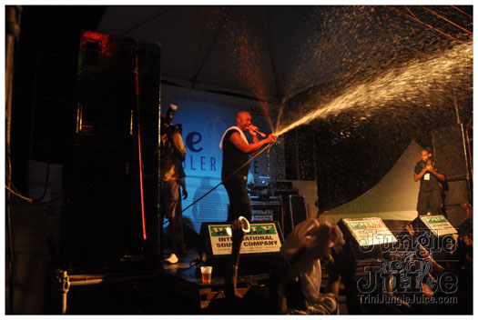 blue_range_cooler_fete_2011-148