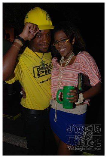 caution_2011-063