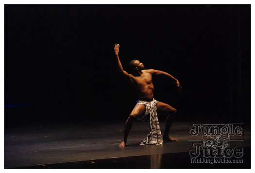 elle_7_apr30-022