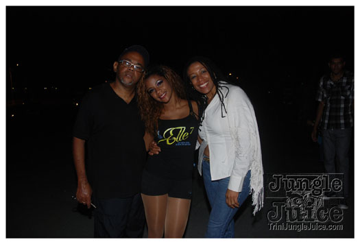 elle_7_apr30-058