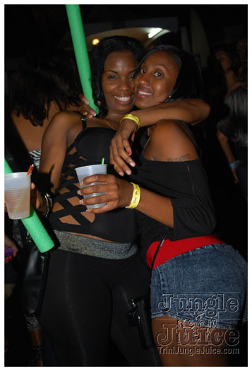 island_people_yeah_2011-185