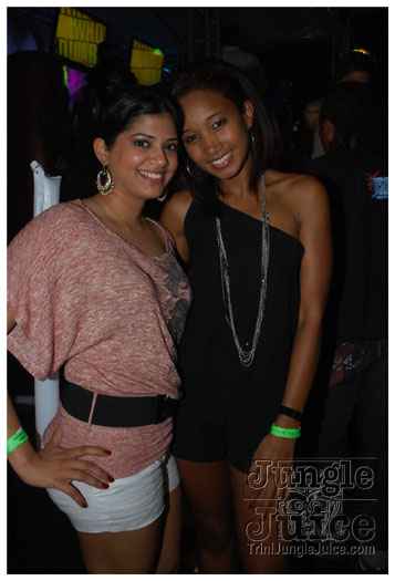 island_people_yeah_2011-199