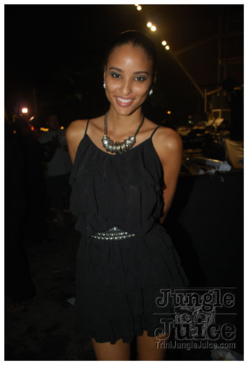 island_people_yeah_2011-200