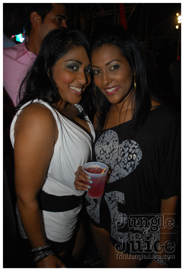 mania_2011-088