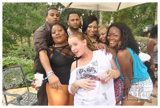 shades_2011-054