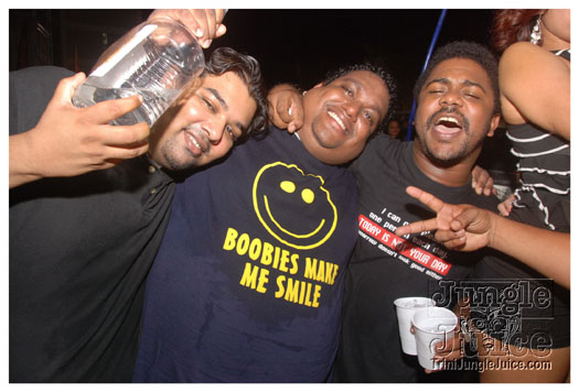 tribe_ice_jan8_2011-258