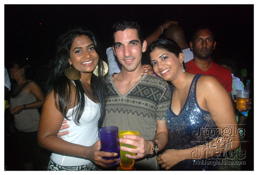 tribe_oink_dec10-050