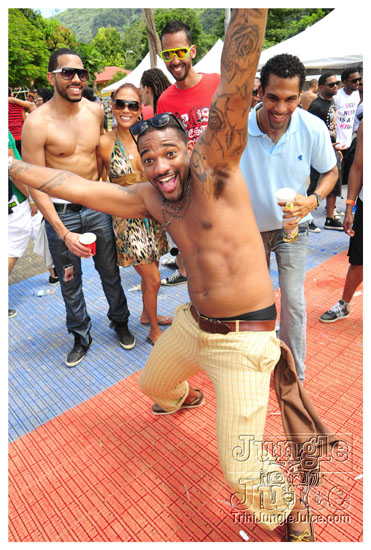 vale_bfast_party_2011_part3-238