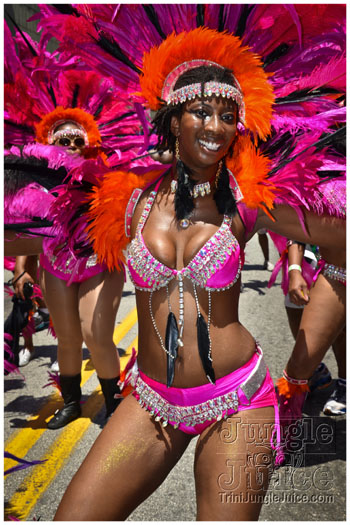 atl_carnival_parade_2012_pt1-126