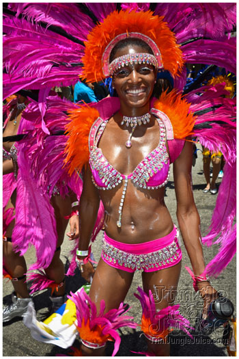 atl_carnival_parade_2012_pt1-133
