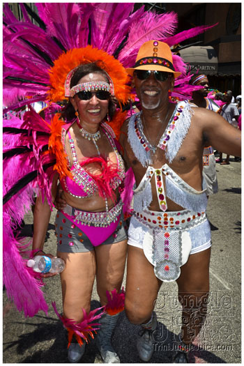 atl_carnival_parade_2012_pt1-137
