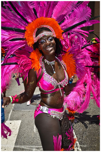 atl_carnival_parade_2012_pt1-138