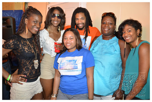 sunday_morning_may27-044