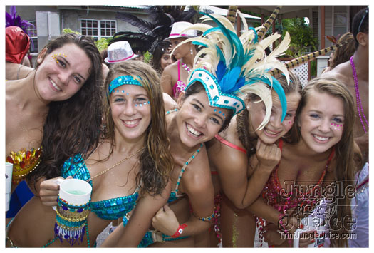 kadooment_day_2012_pt1-106