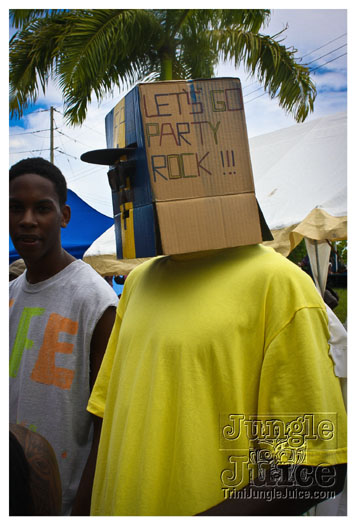 kadooment_day_2012_pt1-177