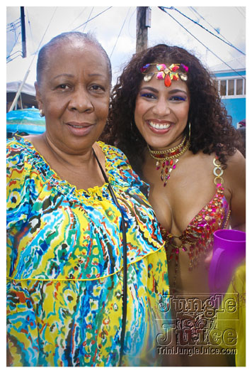 kadooment_day_2012_pt2-164