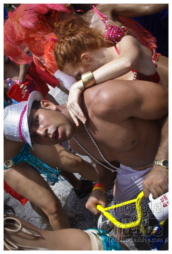 kadooment_day_2012_pt2-174
