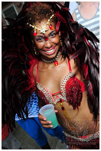 kadooment_day_blue_box_2012-104